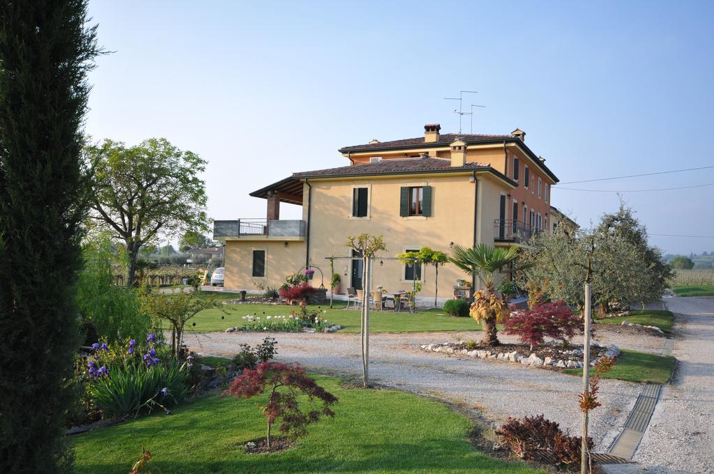 Agriturismo Corte Albarel Castelnuovo del Garda Exterior foto